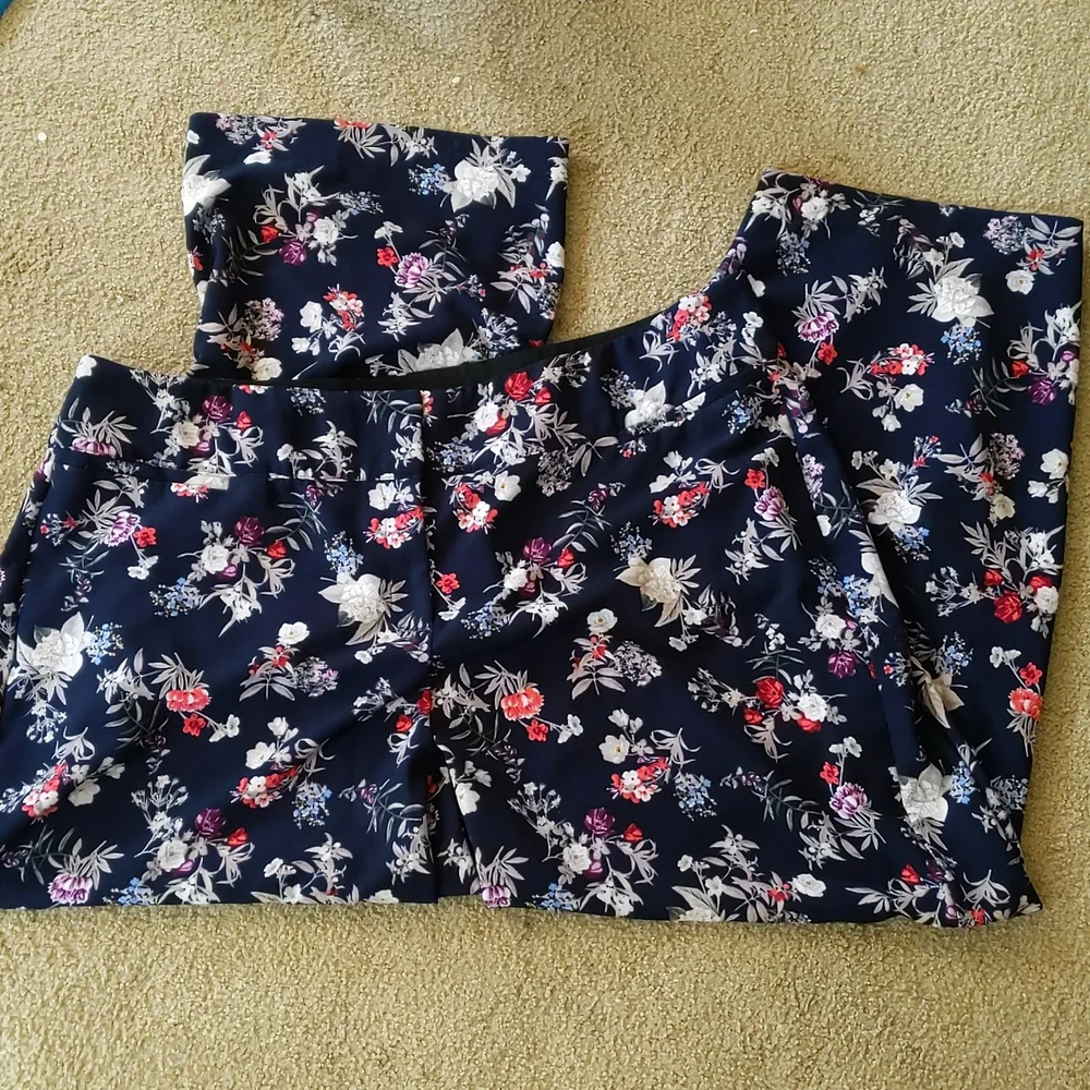 Lane Bryant The Allie Navy Floral  Spring Dress Pants Size 26